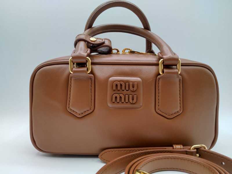 ミュウミュウ買取　アルカディ